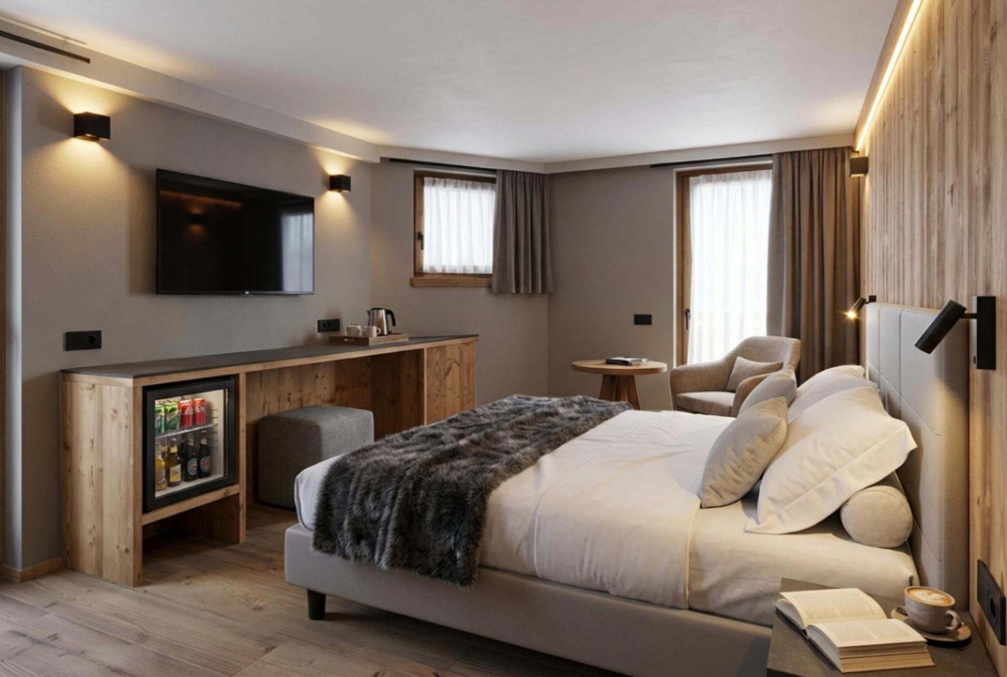 Deluxe Double or Twin Room